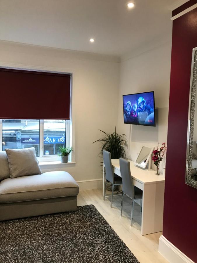 The Dragon Pad Boutique Apartment Royal Tunbridge Wells Exterior photo