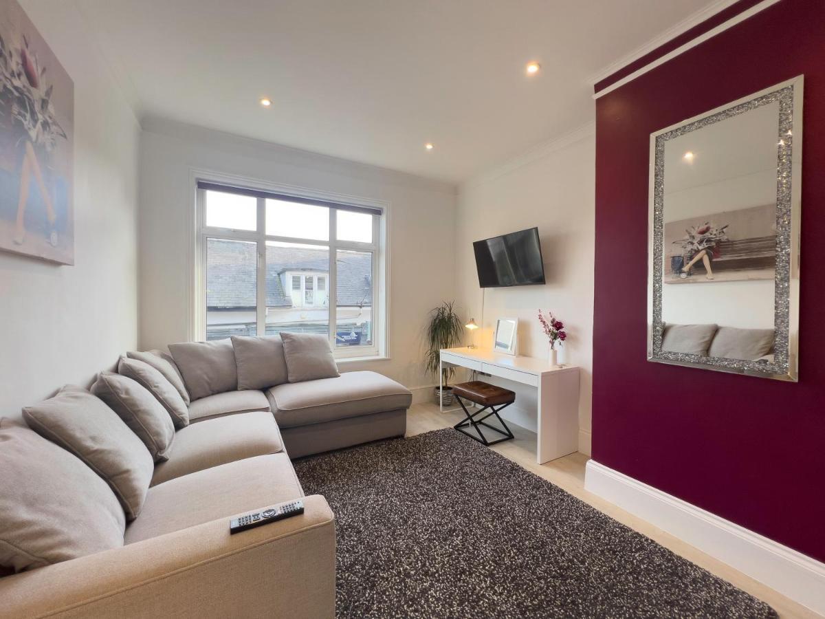 The Dragon Pad Boutique Apartment Royal Tunbridge Wells Exterior photo