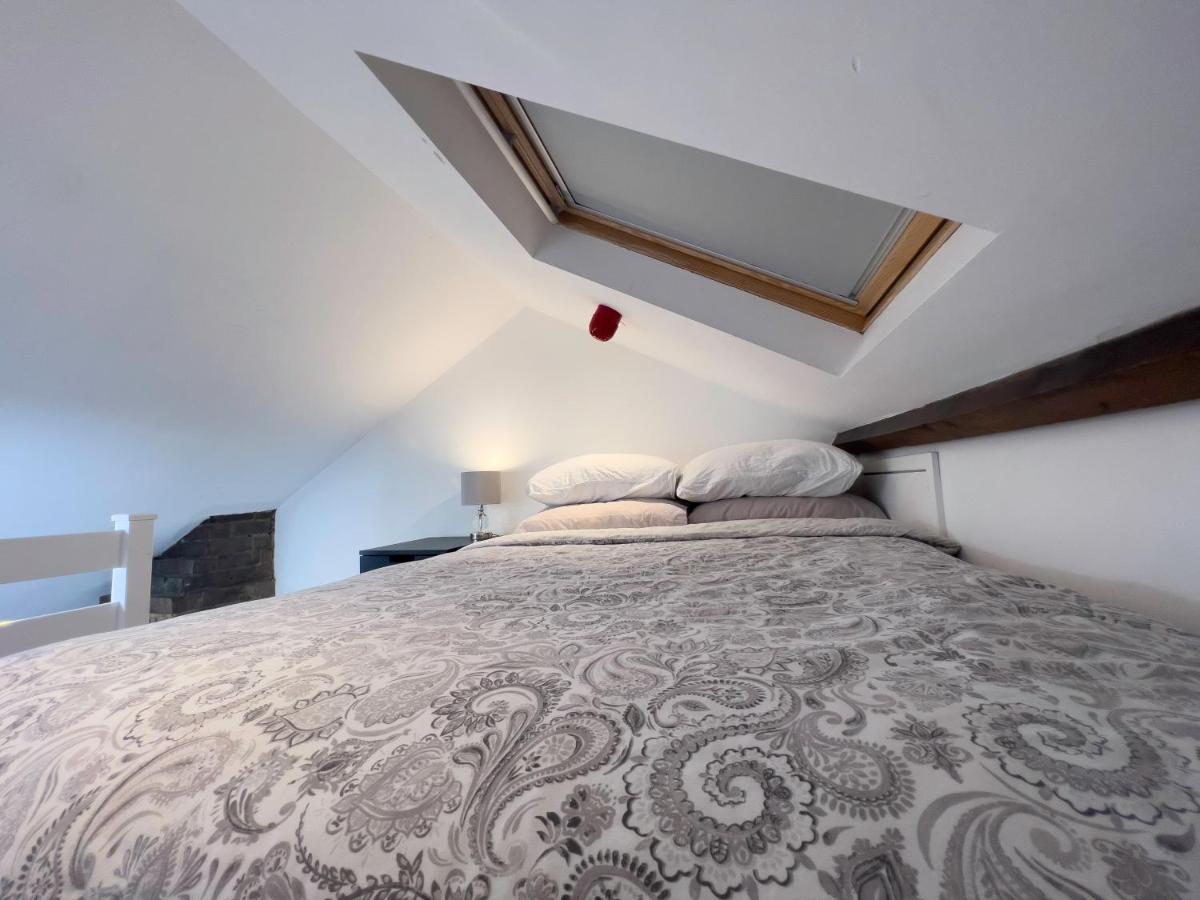 The Dragon Pad Boutique Apartment Royal Tunbridge Wells Exterior photo