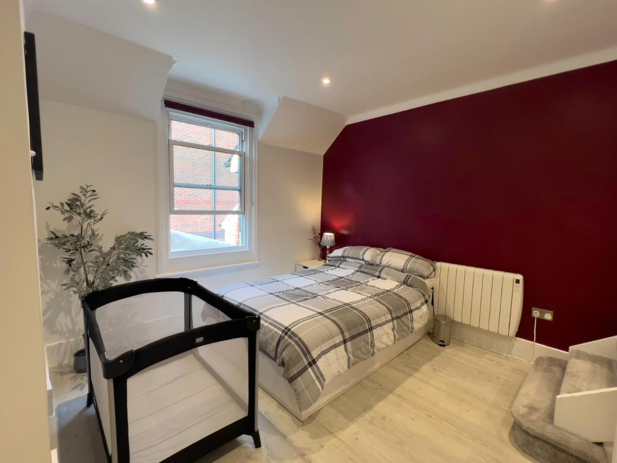 The Dragon Pad Boutique Apartment Royal Tunbridge Wells Exterior photo