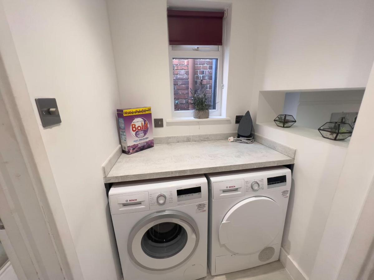 The Dragon Pad Boutique Apartment Royal Tunbridge Wells Exterior photo