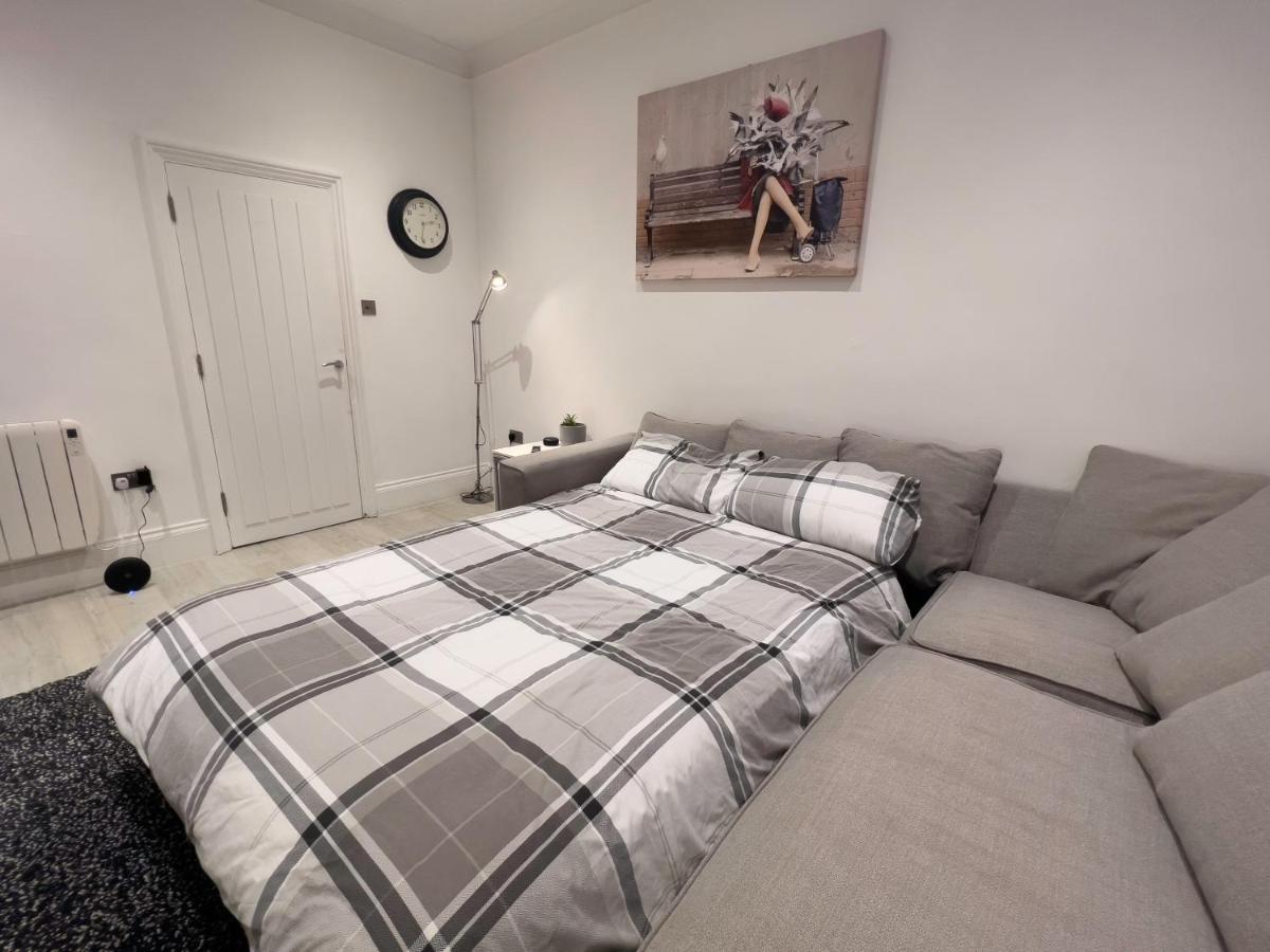 The Dragon Pad Boutique Apartment Royal Tunbridge Wells Exterior photo